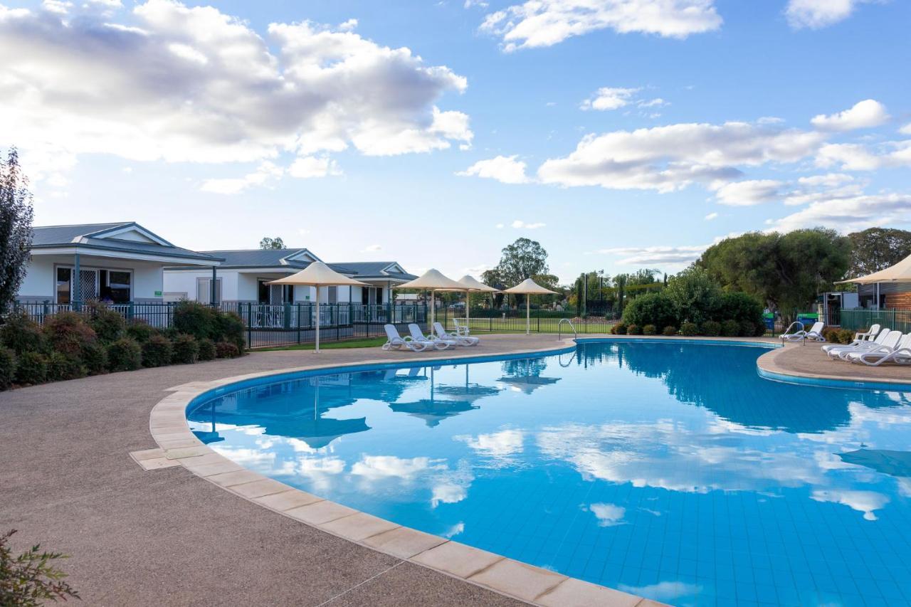 Berri Riverside Holiday Park ภายนอก รูปภาพ