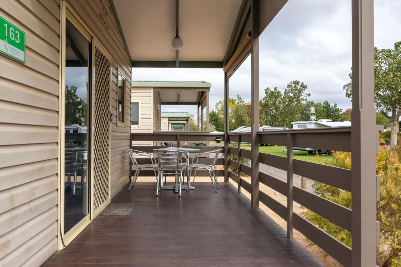 Berri Riverside Holiday Park ภายนอก รูปภาพ